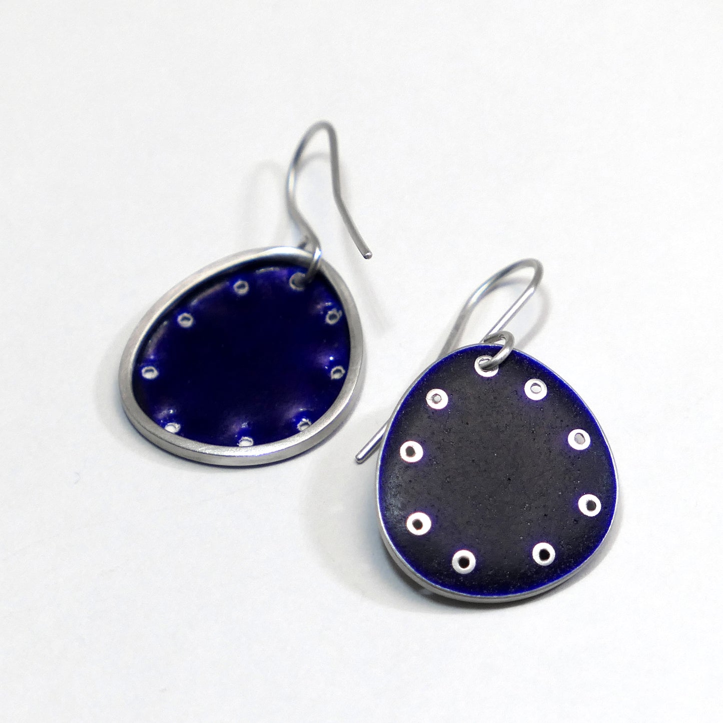'Plectrum' Deep Blue earrings