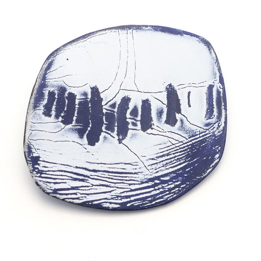 Brooch, smooth silky surface. Enamel in blue and white