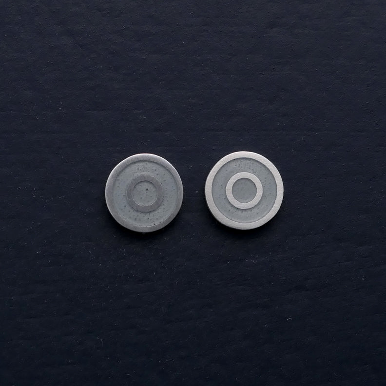 Small-flat-round-ear-studs-with-coloured-enamel-in-the-centre