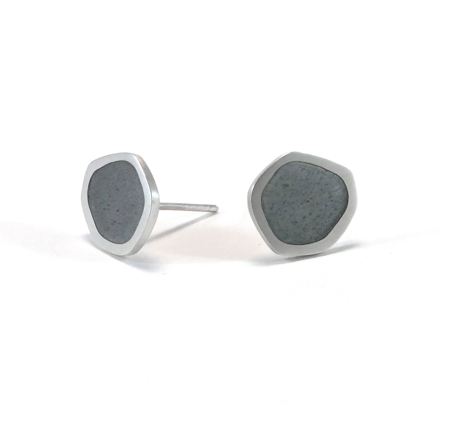 Flat boulder stud earrings, silver and violet grey enamel