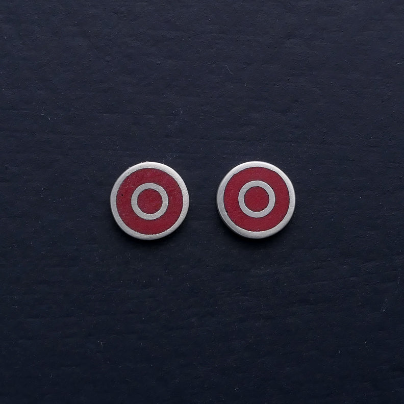 Small-flat-round-ear-studs-with-red-coloured-enamel-in-the-centre