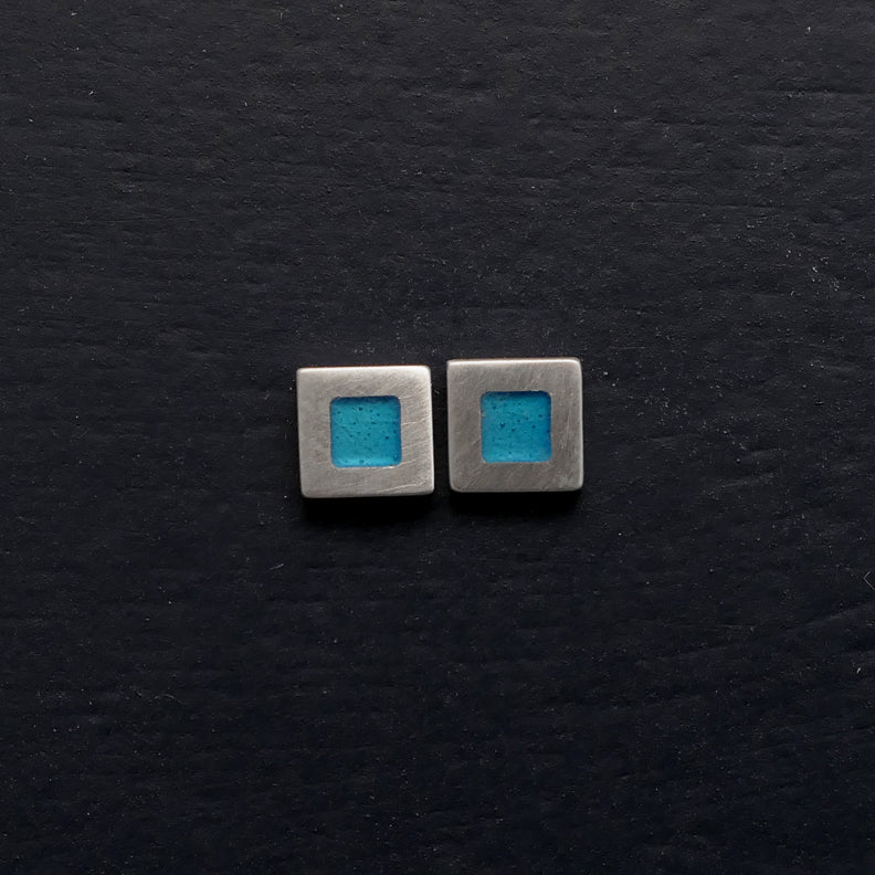 Tiny-5mm-square-sterling-silver-stud-earring-with-enamel-colour-in-centre