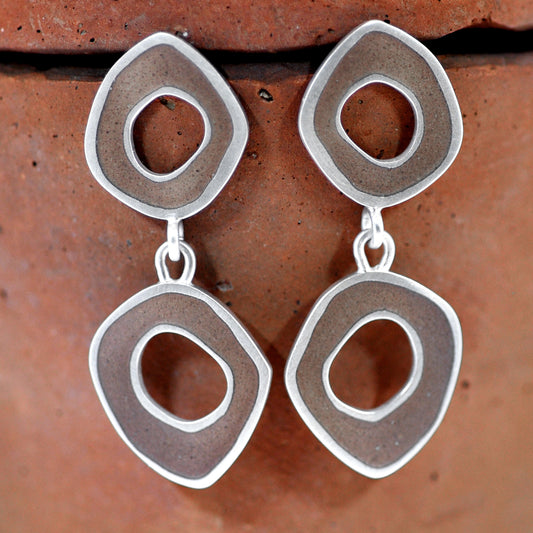 ‘Flat-Boulder’ earrings, double-loop, colour is mid-brown